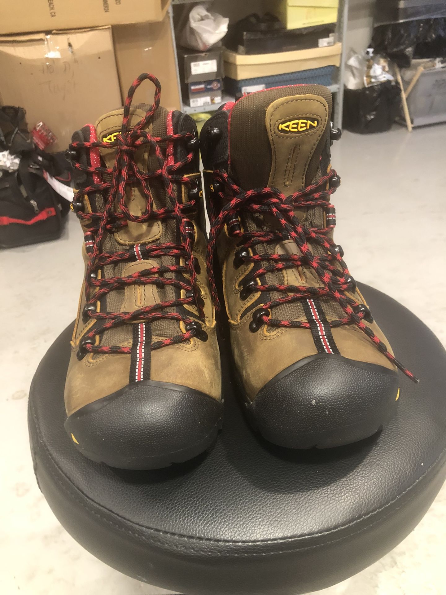 Brand New Size 8.5 EE 	 KEEN Men's Pittsburgh 6'' Waterproof Steel Toe Work Boots