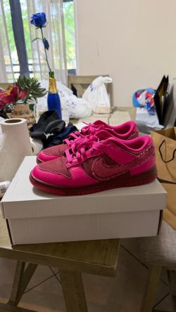 Nike dunk low Valentine’s Day 2022