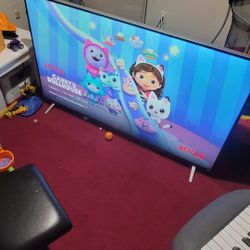 Vizio 65" Smart TV (2 remotes) very good condition