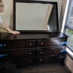 6 Drawer Wood Dresser + Mirror