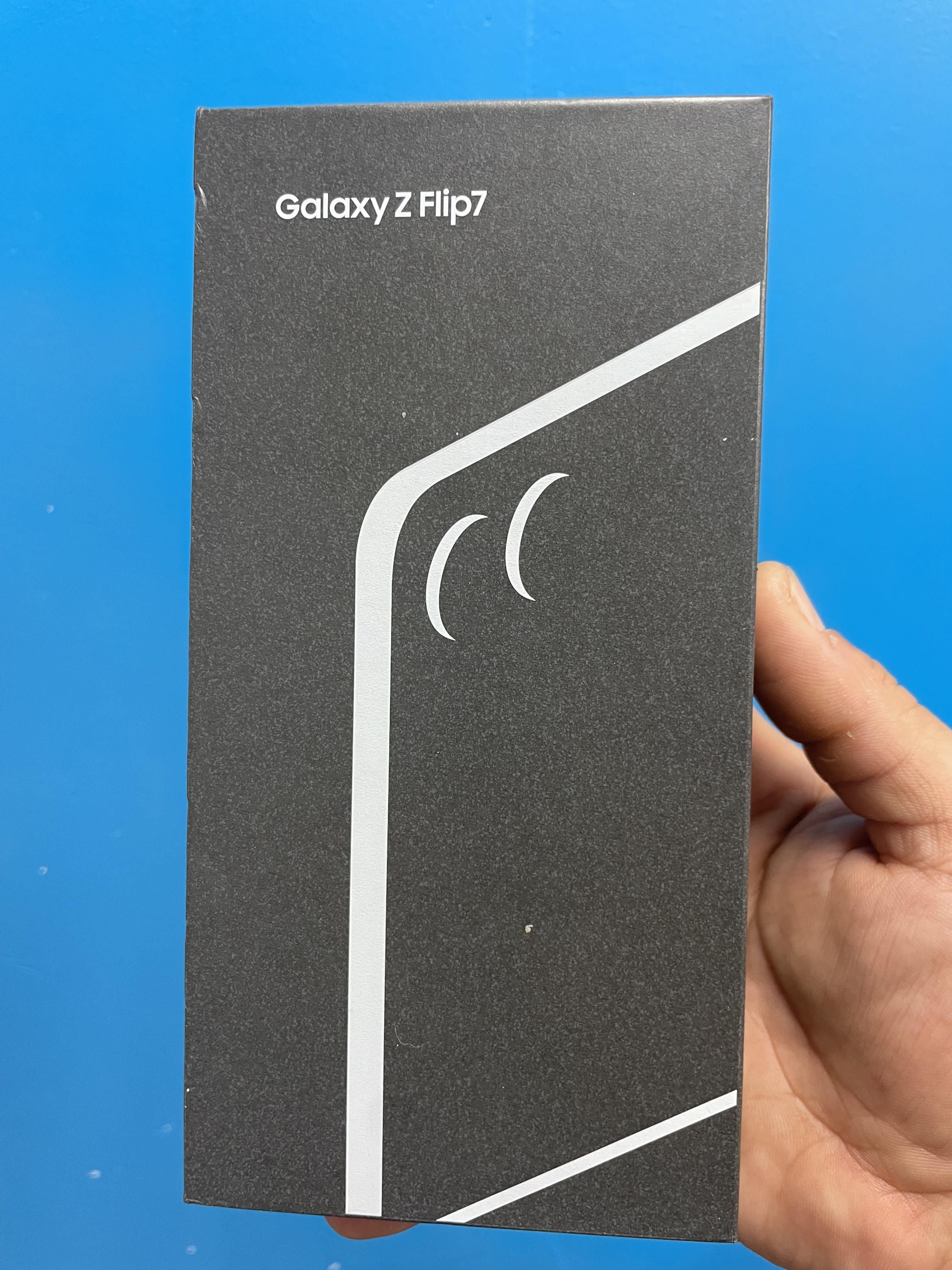 Samsung Galaxy Z Flip 7 5G- Pay $5 to take it home same day - No Credit Needed