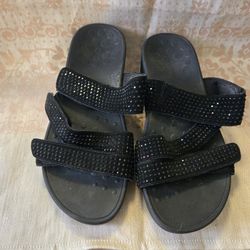 Vionic Wedge Suede Sandles