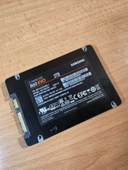 Samsung 2TB  SSD Solid State Hard Drive.