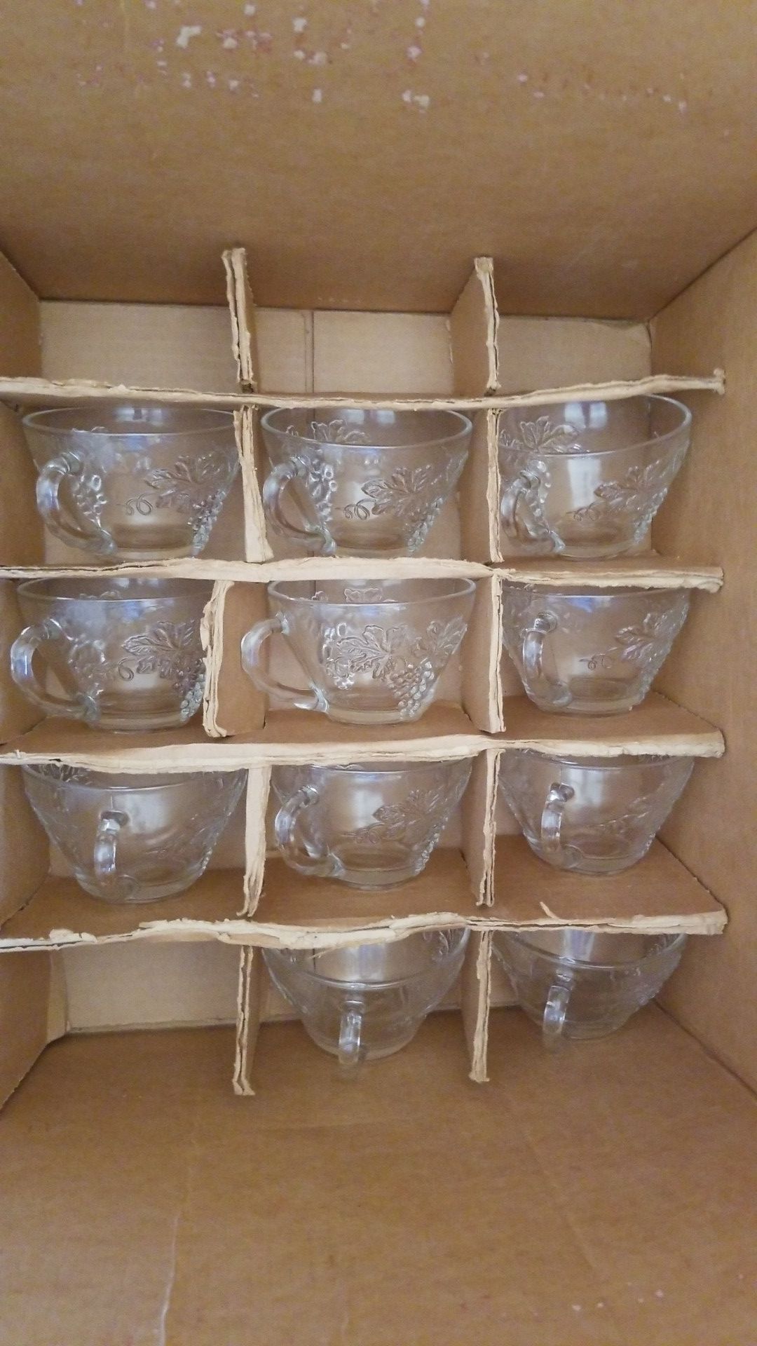 Glass punch bowl with base and 9 cups