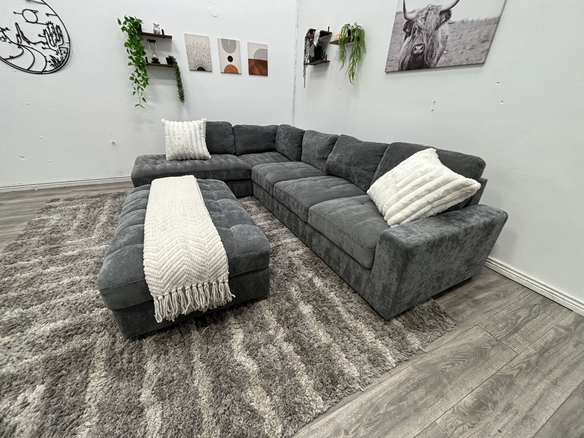 Sectional Couch - Free Delivery