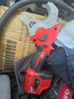 M12 12V Lithium-Ion Cordless PVC Pipe Shear (Tool-Only)