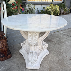 Marble top blaster, Paris, beautiful dining table