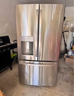 GE Stainless Steel French Door Refrigerator