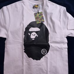 BAPE White T-Shirt Size medium 