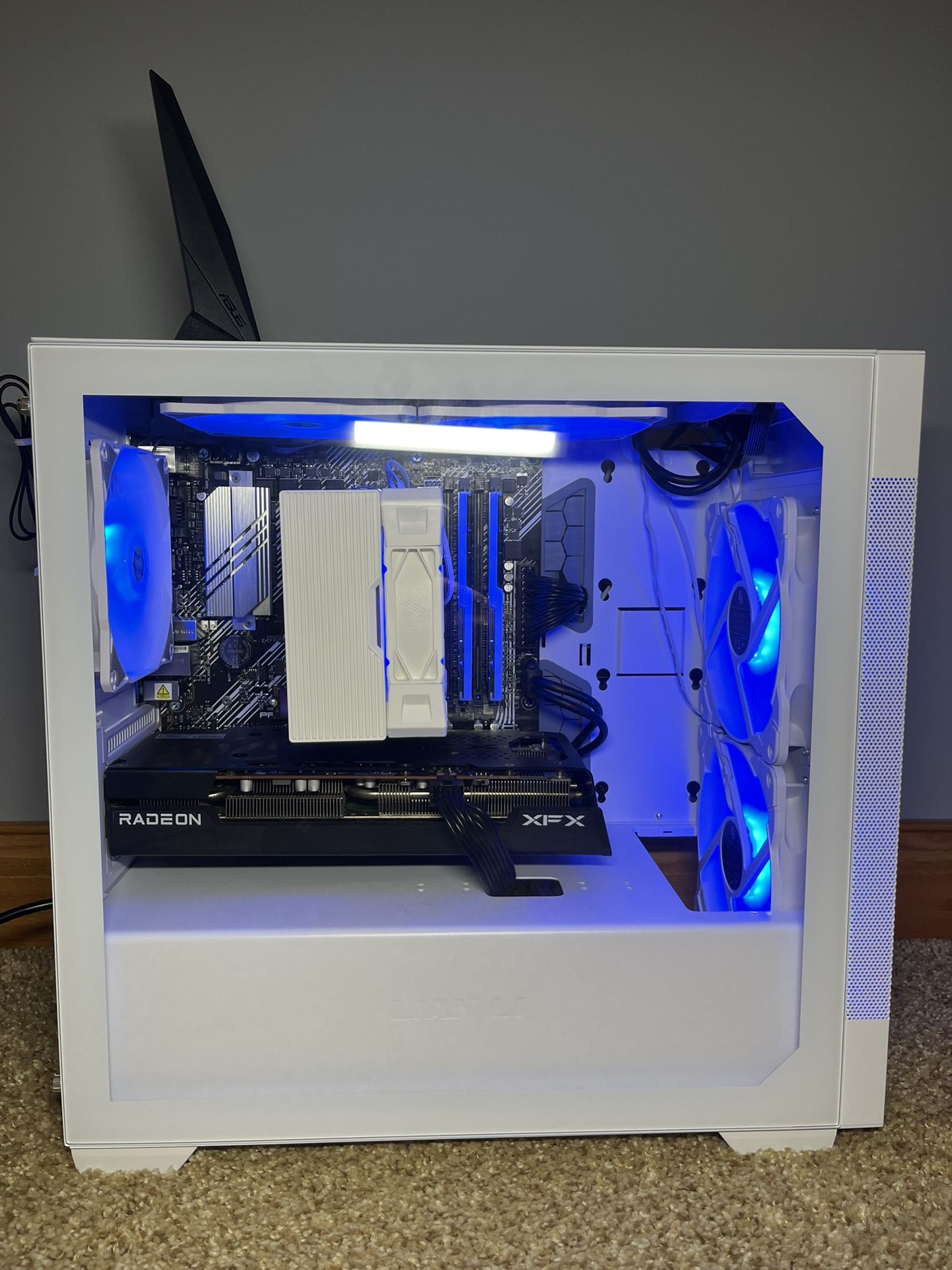 RX 6600XT 8GB | Ryzen 5 3600 | 16GB DDR54 3200MT/s | 1TB NVMe SSD | Windows 11 Home |