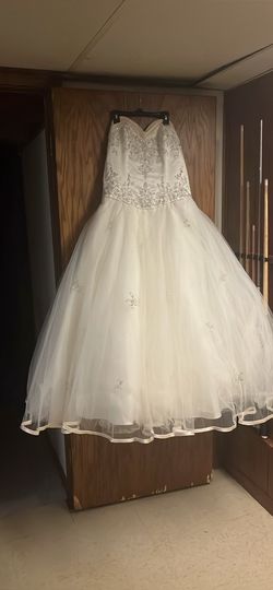 Wedding dress
