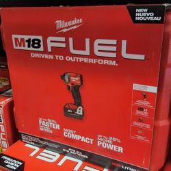 Milwaukee M18 Impact Drill
