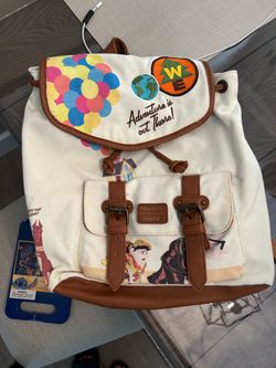 Loungefly Up back pack