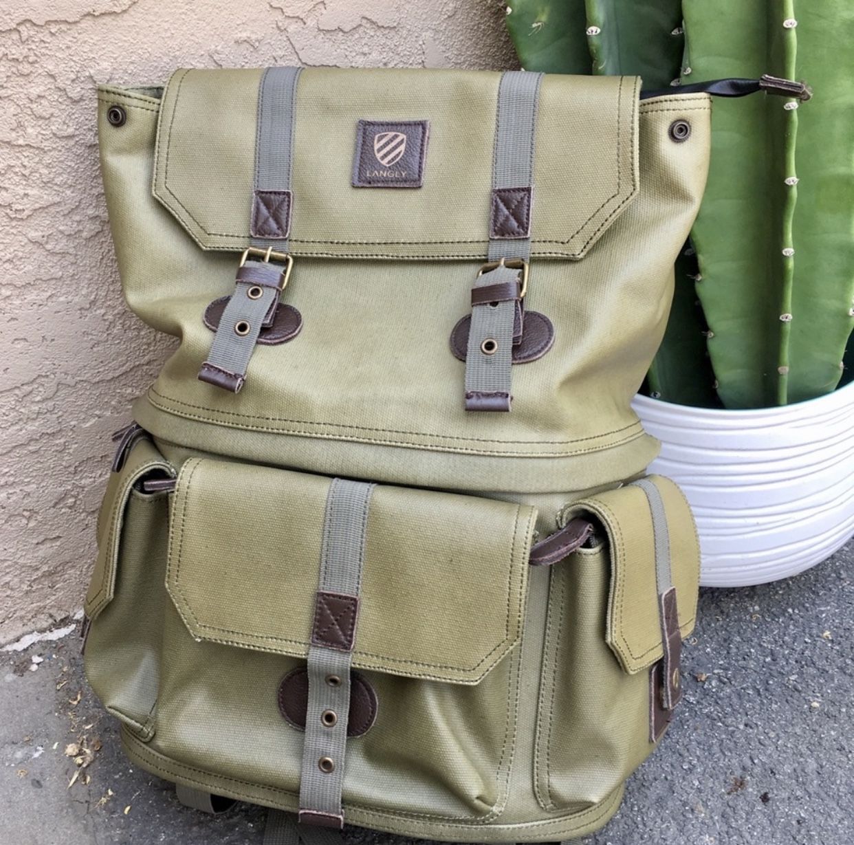 LANGLEY-Canvas Camera Backpack 