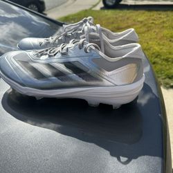 Mens Baseball Cleats