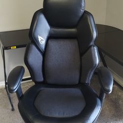 DPS Gaming Chair, Black Glass And Metal Corner Desk, Chair mat.