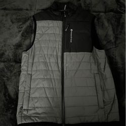 Vineyard Vines Puffer Vest - Size: S