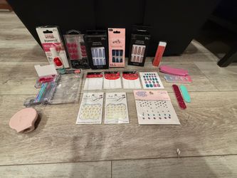 NEW Women’s manicure artificial nail set lot- 10+ new items