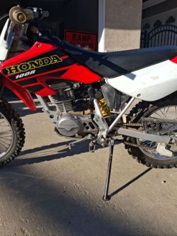 2001 xr 100
