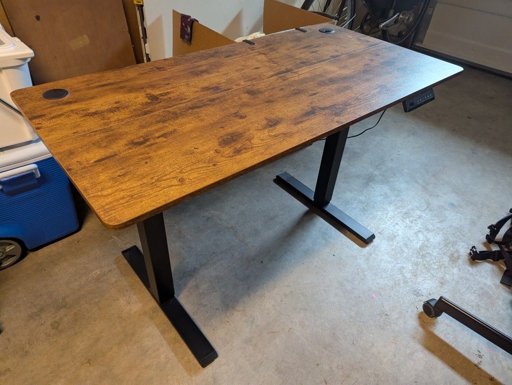Electronic Standing Desk With Cable Storage