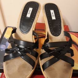 Black Sandals 4" Wedge By METRO Size 10
