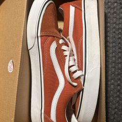  Vans Never Worn Men’s 6.5 Women’s 8