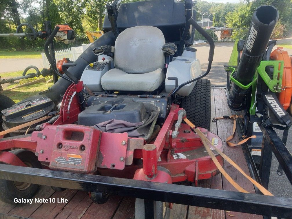 Exmark Laser Z 52" W/23hp Kawi