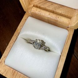 1.01 Carat, oval, Super Ideal Cut, g Color, VVS1 Clarity Wedding Bands Set
