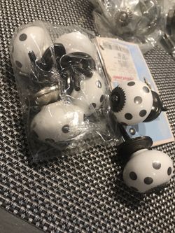 Drawer knobs