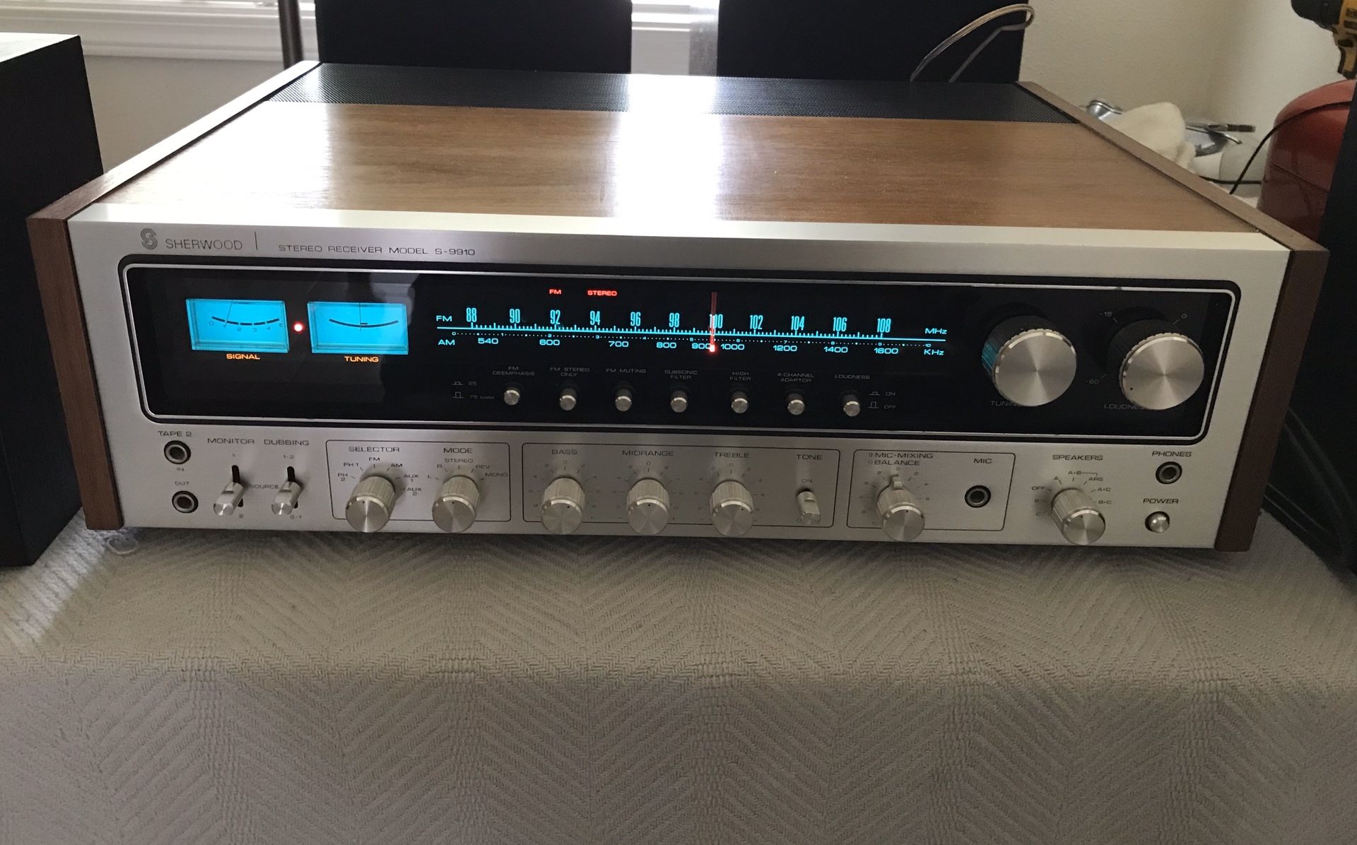 Vintage Sherwood S-9910 stereo receiver