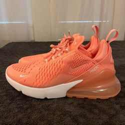 Nike Air Max 270 Size 7