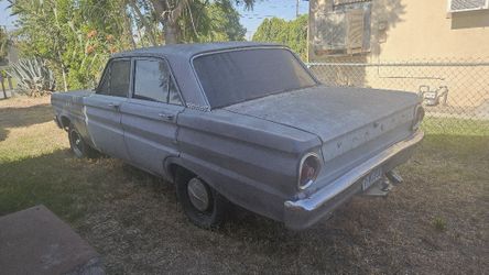 Pick Up In Fontana.   $  1000