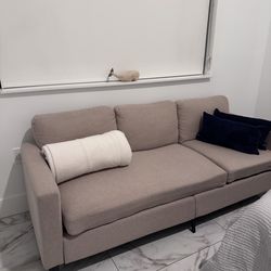 Couch and Coffe Table