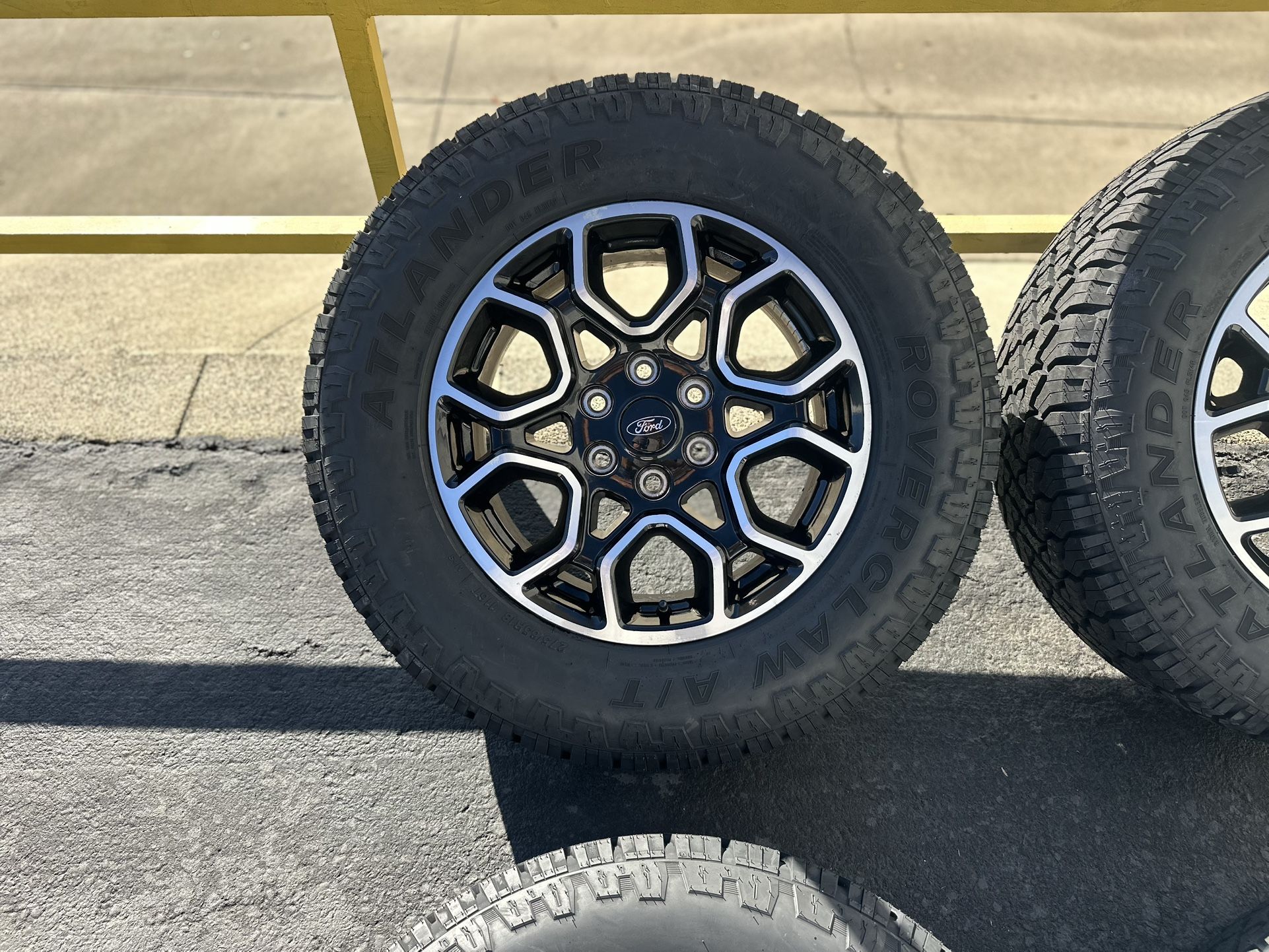 2025 F150 OEM 18” Wheels Rims and NEW 275/65R18 Tires F-150 Expedition Lincoln Navigator