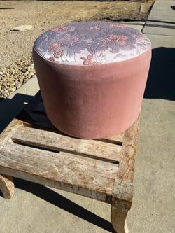 Pink ottoman