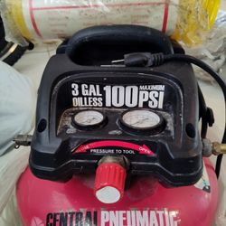 100 Psi 3 Gal Oilless Compressor N Coil Hose.