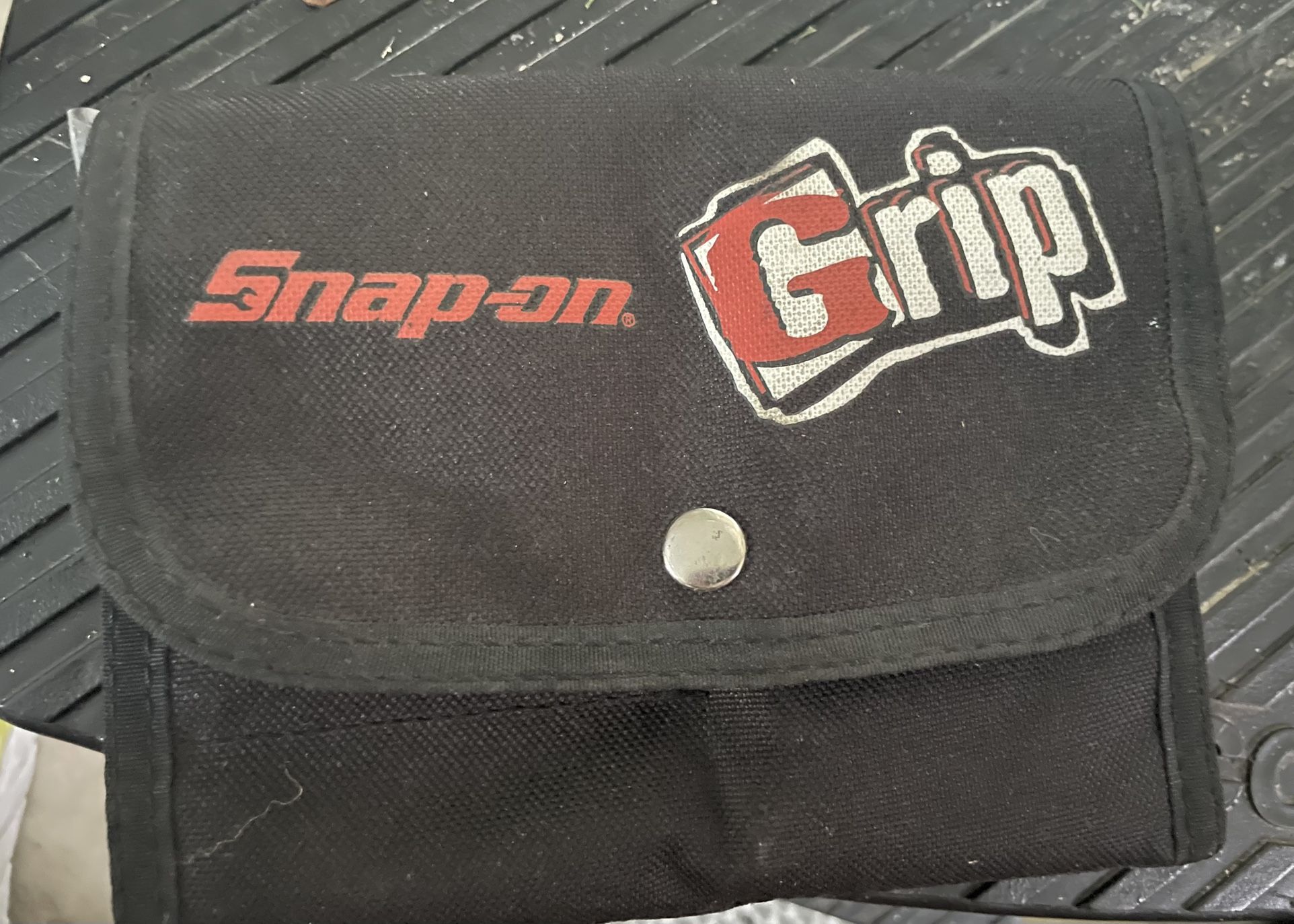 Used Snap-on 11- piece Black Soft Grip Mini Screwdriver & Pick Set Pak562420