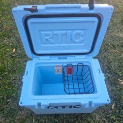 RTIC 20 ICE CHEST