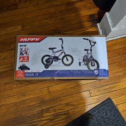Huffy Rock It Kids Bike(Never Opened)