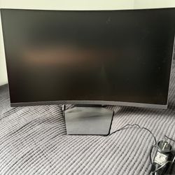 Ultragear Curved Gaming Monitor 27-Inch QHD (2560x1440)