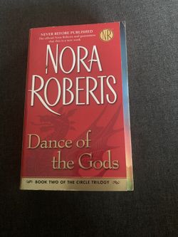 Nora Roberts 'Dance of the Gods' Red Book Two Of The Circle Trilogy