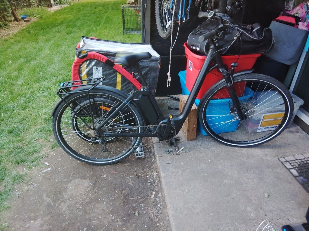 2024 Cube Town Hybrid One 400 Ebike