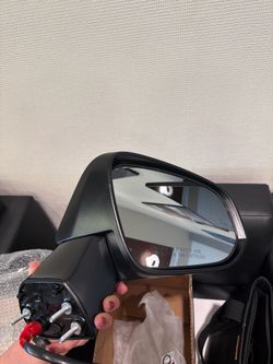 2023 RAV4  mirror housing