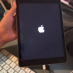 Ipad Idk What Gen Just Know It Was Made In 2018 Or 17