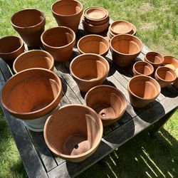 Terracotta pots /trays