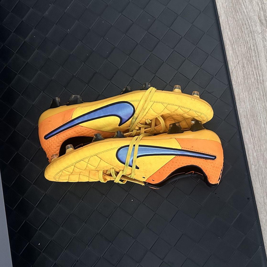 Nike Tiempo Legend V HG-E ACC 658602 858 US 11 Football Soccer