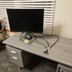 Dell 24 in Adjustable LCD Monitor