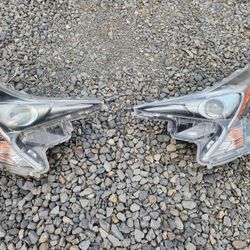 2016 - 18 Toyota Prius headlight Assembly