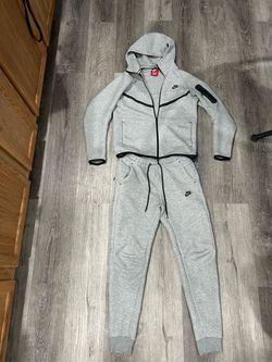 Nike tech set
