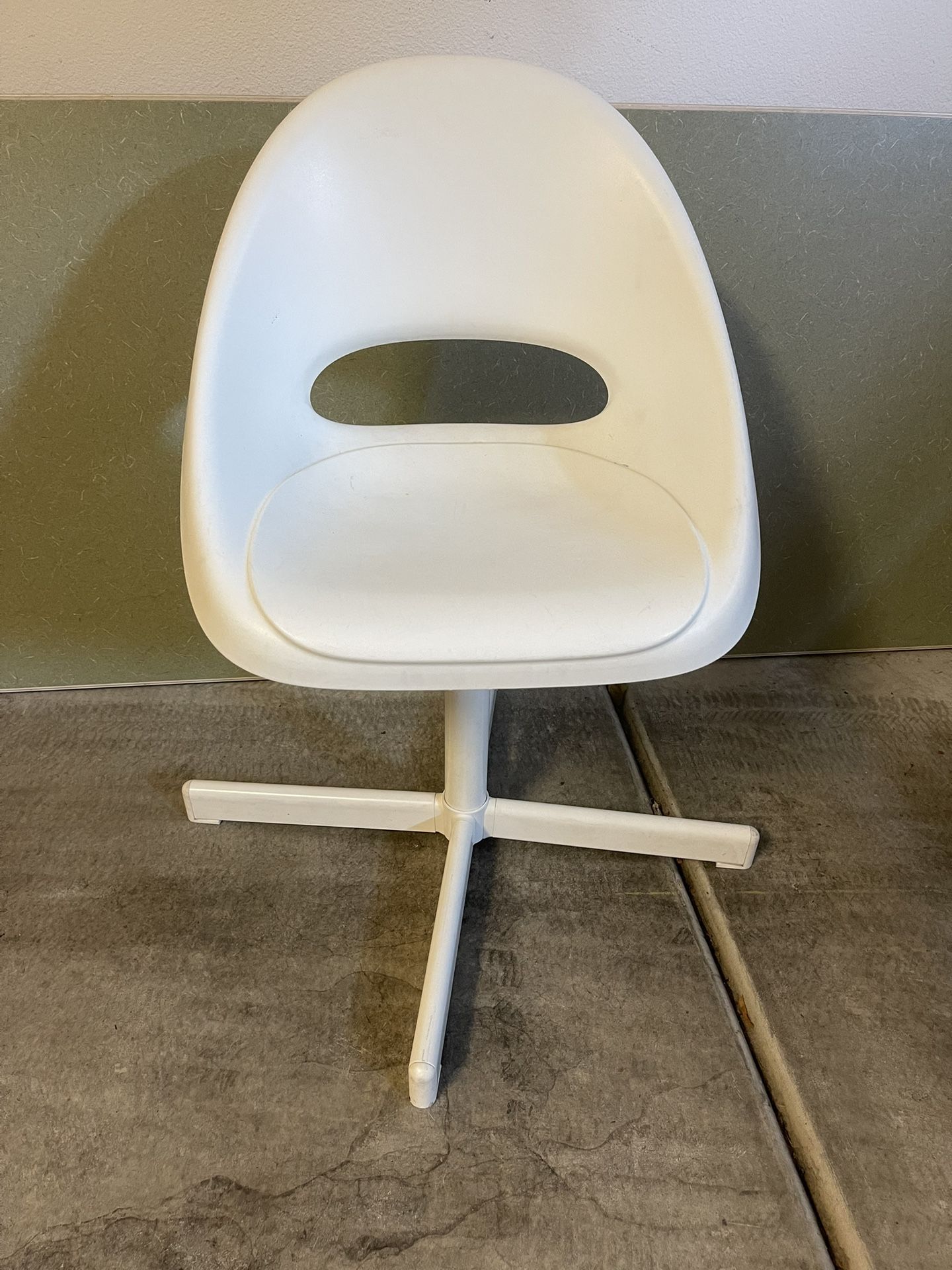 LOBERGET / SIBBEN Child's desk chair, white IKEA $15